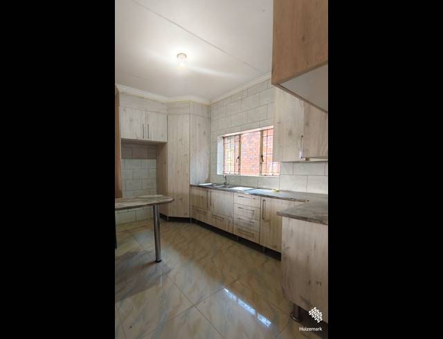3 BEDROOM HOUSE FOR SALE IN VANDERBIJLPARK CW 6
